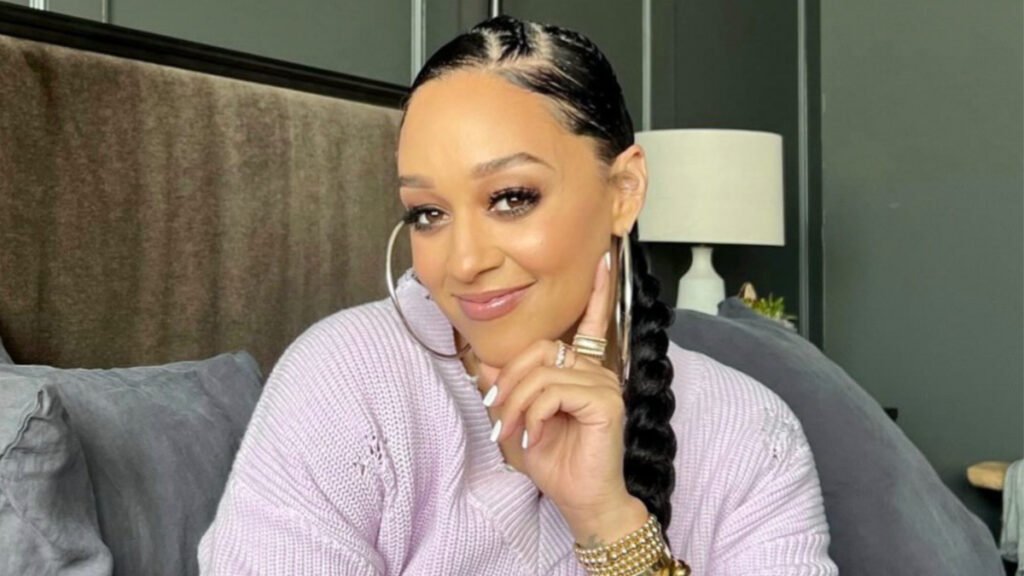 Tia Mowry