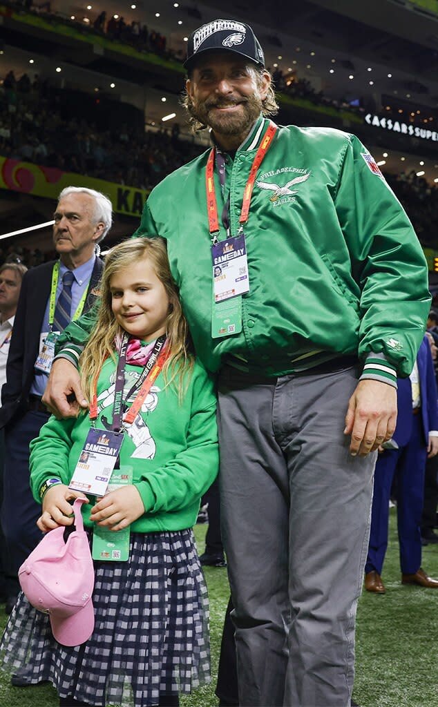 Bradley Cooper & Daughter Lea